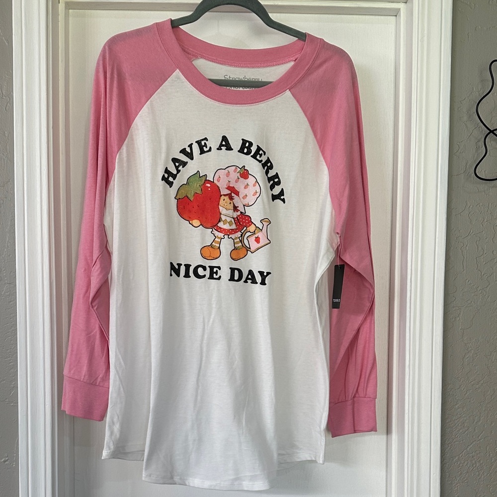 torrid Pink & White Raglan Long Sleeve "Have a Berry Nice Day" Tee